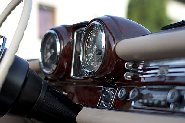 Oldtimer Restauration slide